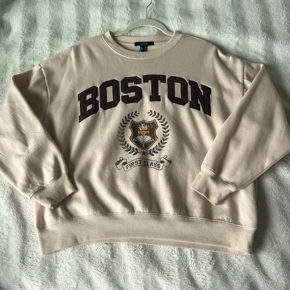 H&M sweatshirt cream color size small